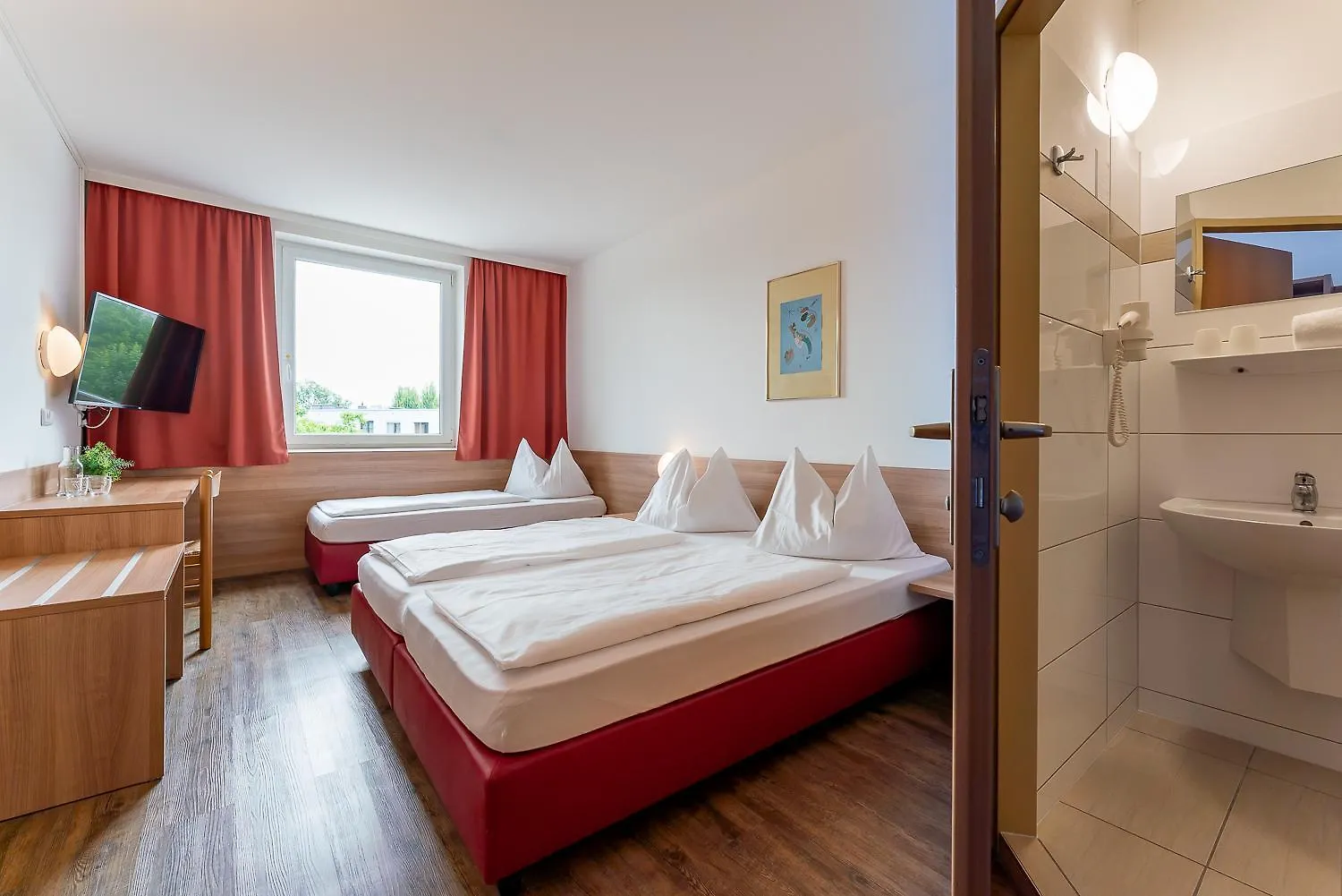 *** Hotel Oekotel Salzburg Messe Austria